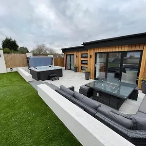 The Hideaway Serviced In Nottingham